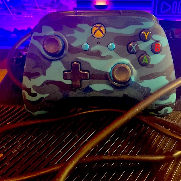 Xbox one with camo controller
